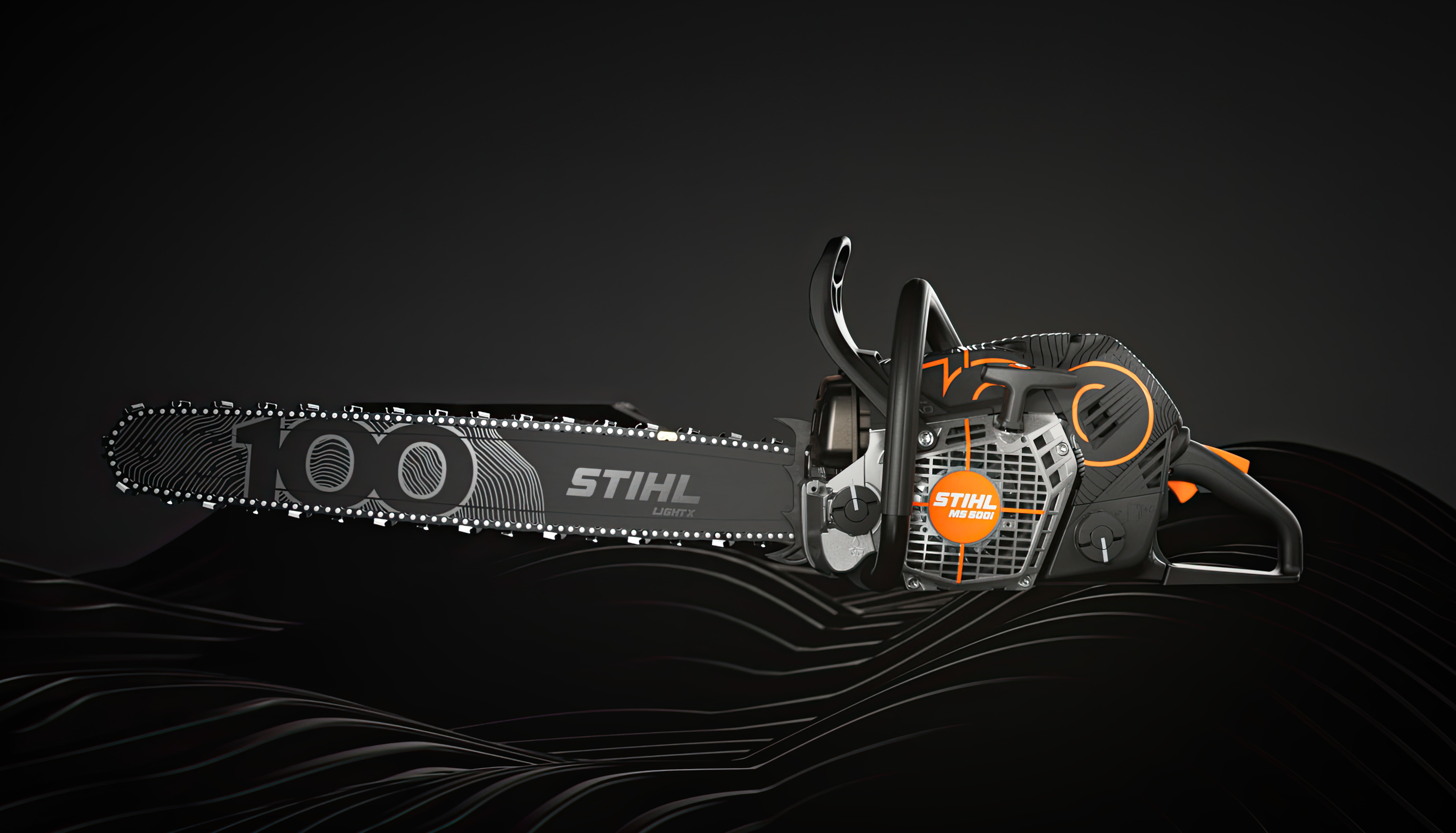 STIHL motorna testera MS 500i Centennial Edition bočni pogled levo ispred crne pozadine