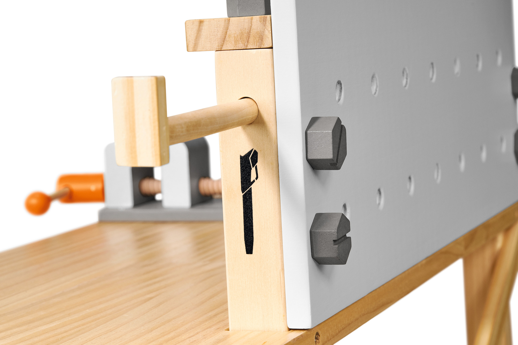 Drveni radni sto za decu - bez igračaka