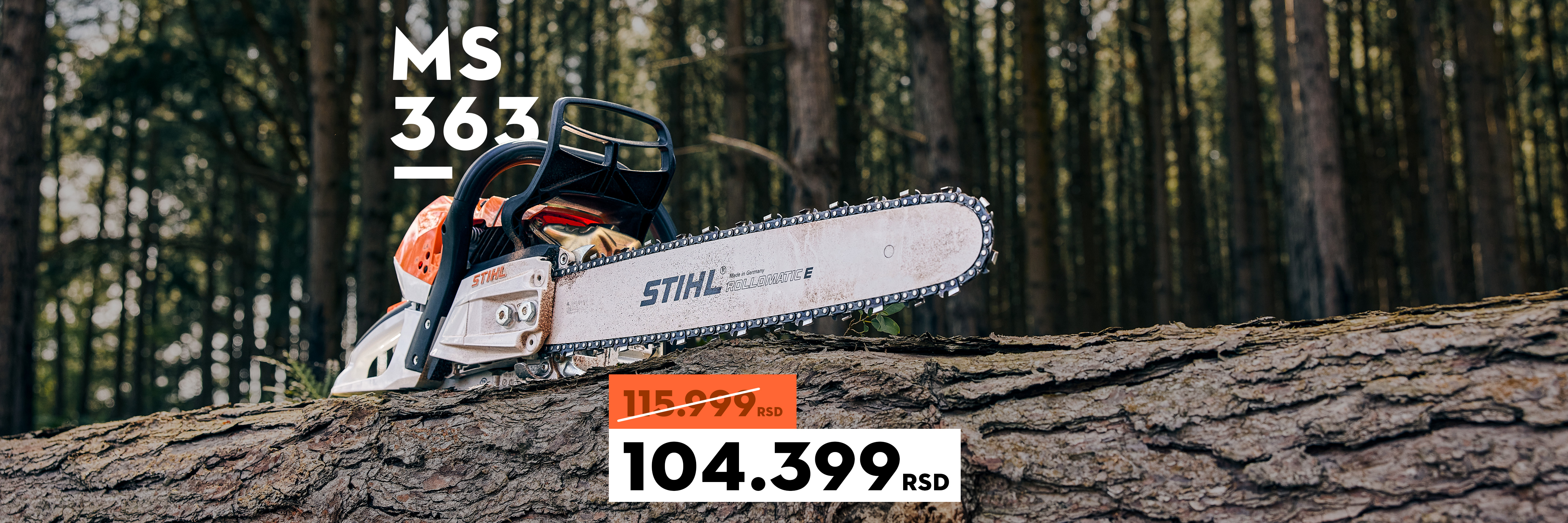 STIHL motorna testera MS 363 na oborenom stablu u šumi sa istaknutom akcijskom cenom